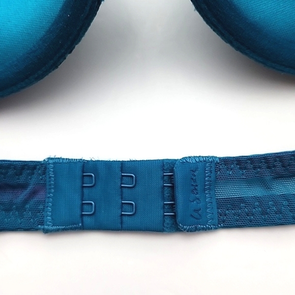 ⭐️2/ $30⭐️ La Senza Obsession Bra Plunge Blue Undewire Push Up Lace Size 32B - Picture 7 of 9